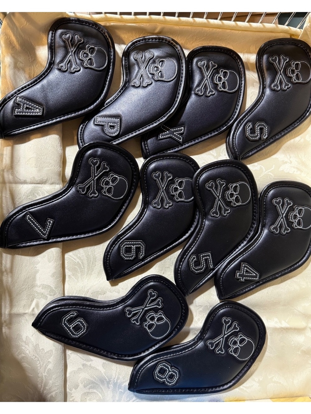 10 Pc Golf Iron Head Covers Skull Crossbones Black 4-9 P A S X Velcro